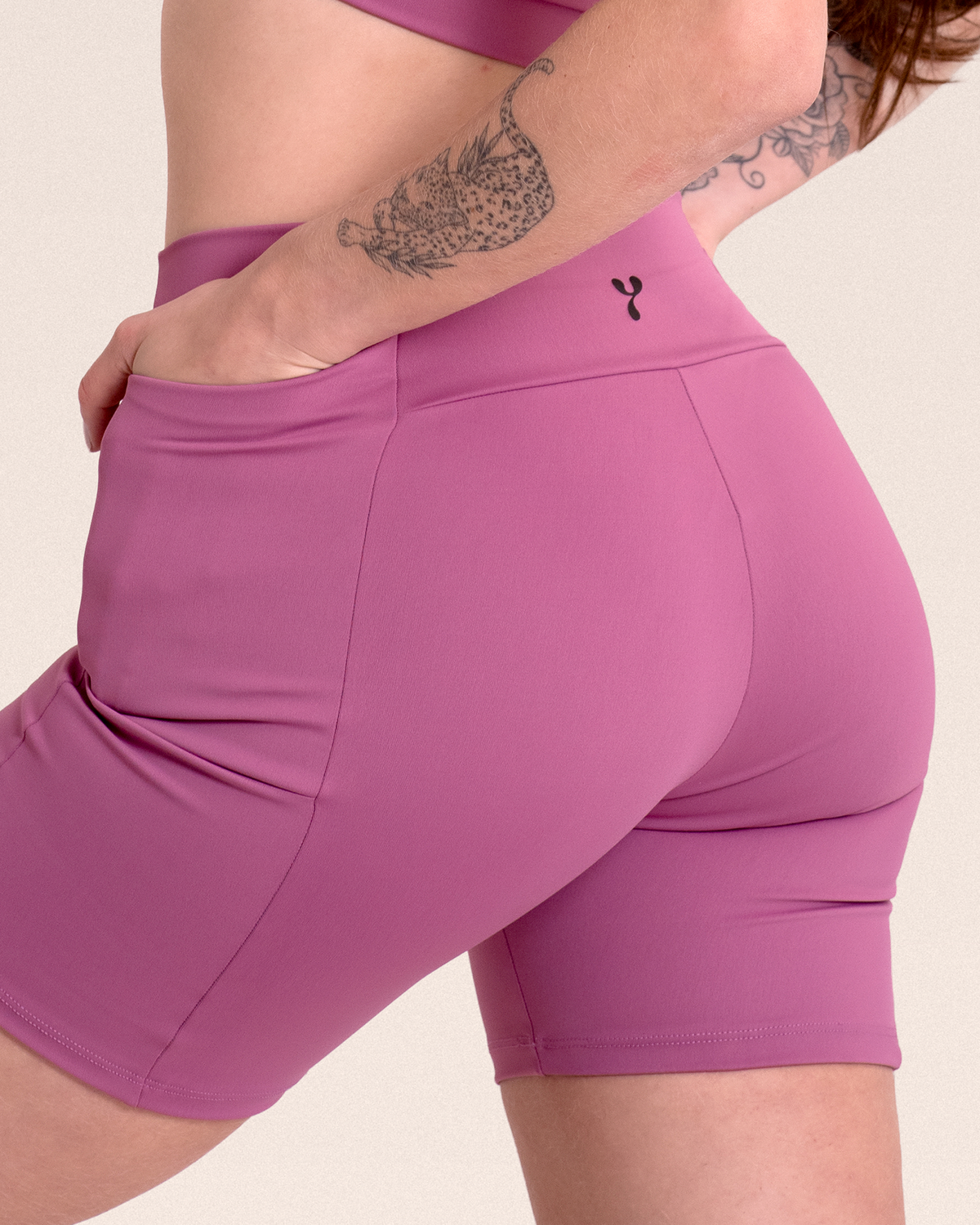 Short Legging Fitness Com Bolso Sem Costura No Gancho