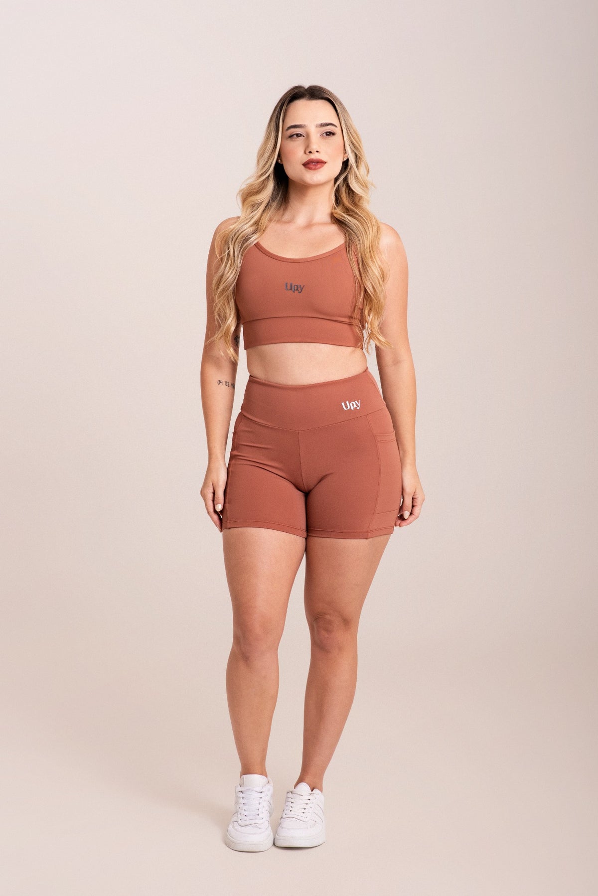 Short Fitness Poliamida Com Bolsos
